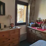 2 Pièce Appartement *