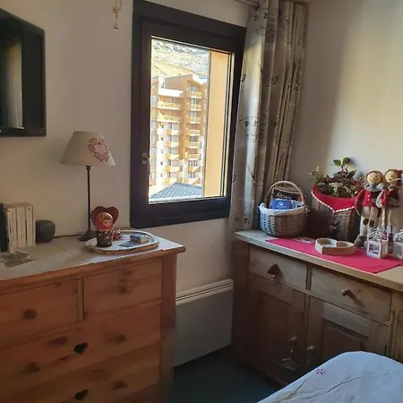 2 Piece Appartement *