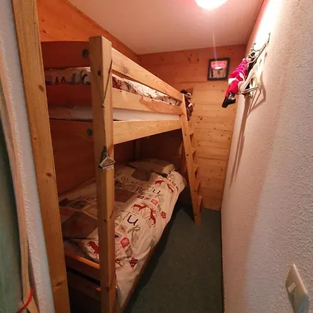 2 Piece Appartement *