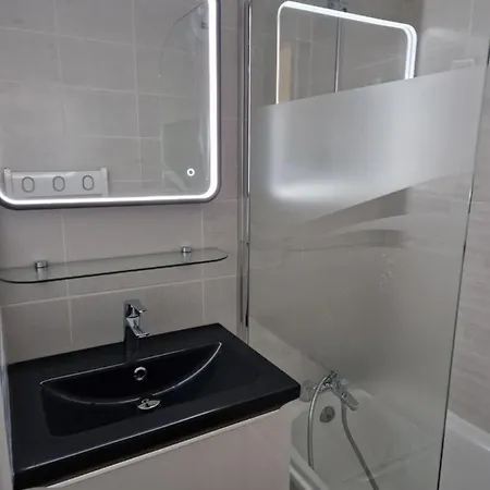 2 Piece Apartment